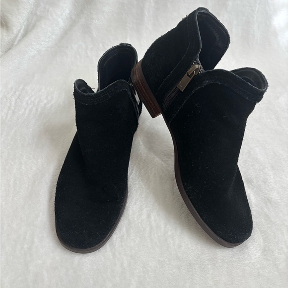 Ugg/ Koolaburra  Black Suede Ankle Boots - Picture 1 of 5